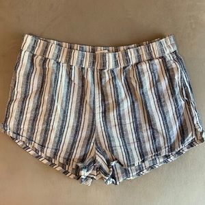 Striped abercrombie and fitch linen/cotton shorts